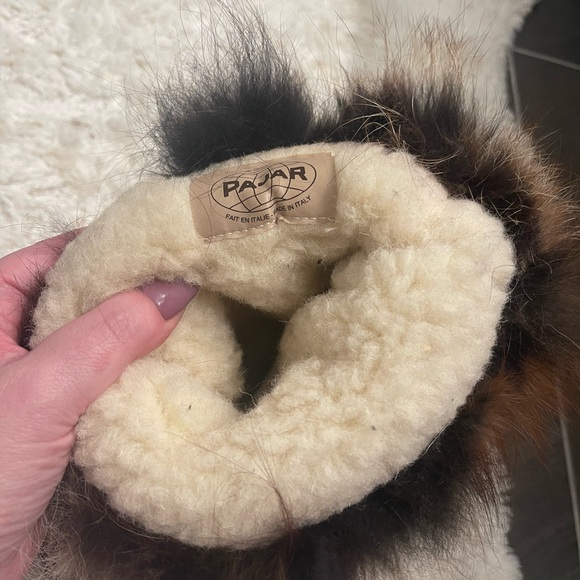 Pajar Brown and Camel colored Fox Fur size 39/9 barely worn - Picture 5 of 6